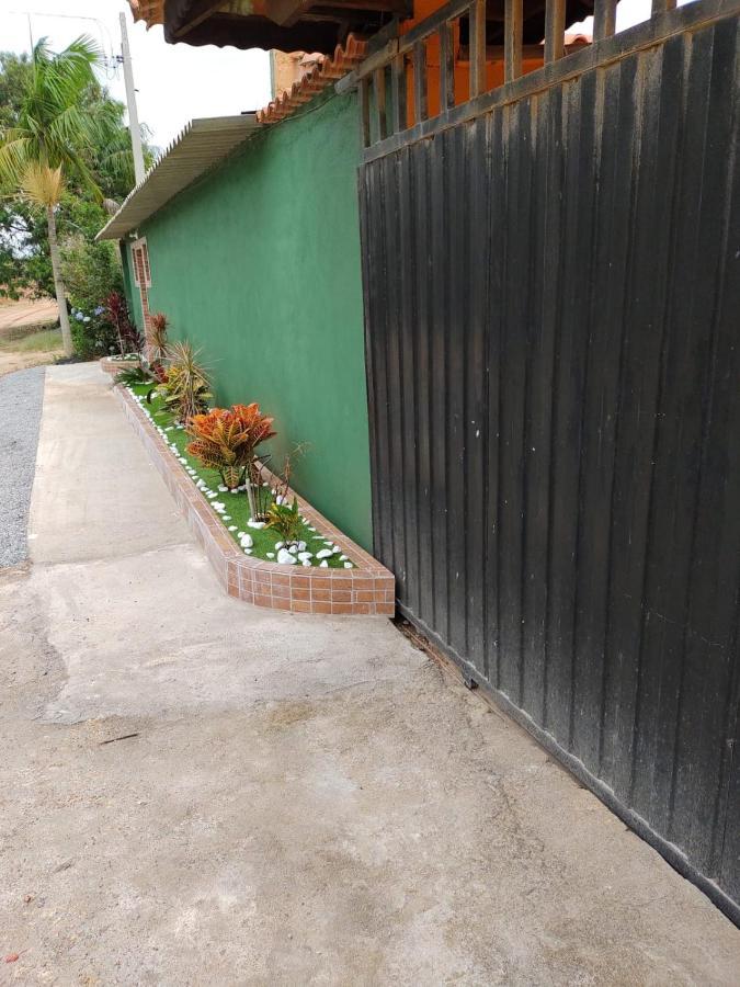 Chacara Bella Vida Com Piscina Churrasqueira Salao De Festas Fogao A Lenha Quadra Aracariguama Exterior foto