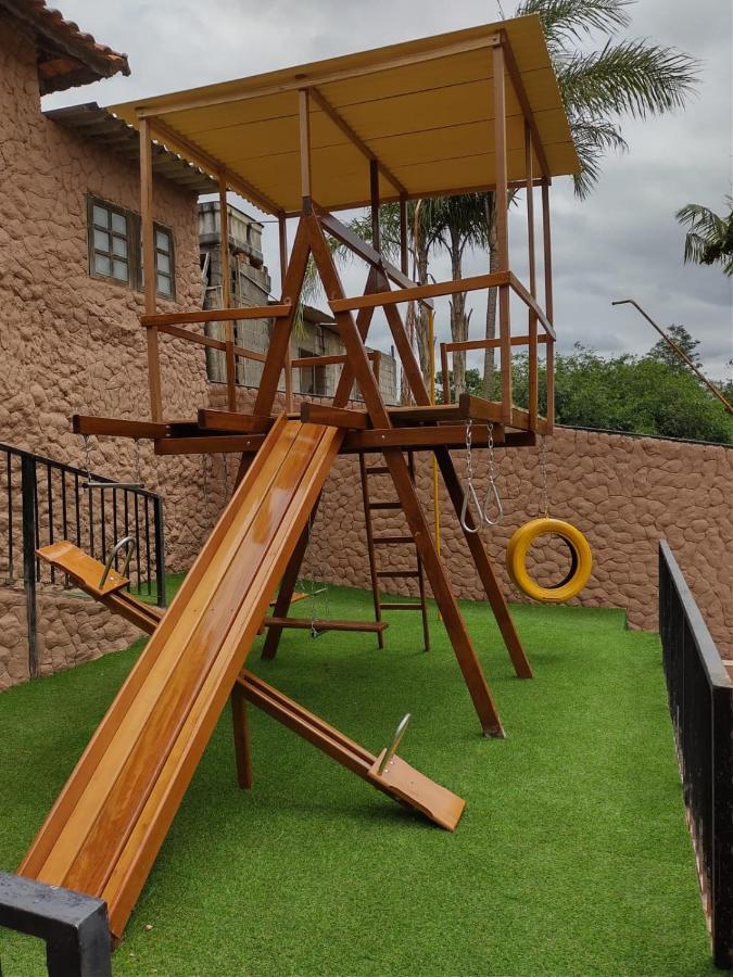 Chacara Bella Vida Com Piscina Churrasqueira Salao De Festas Fogao A Lenha Quadra Aracariguama Exterior foto