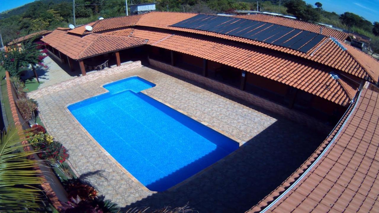 Chacara Bella Vida Com Piscina Churrasqueira Salao De Festas Fogao A Lenha Quadra Aracariguama Exterior foto